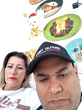 Snapshot of wessAndSandri chatting on March 4, 2026, 8:05 pm wessAndSandri online show from March 4, 2026, 8:05 pm