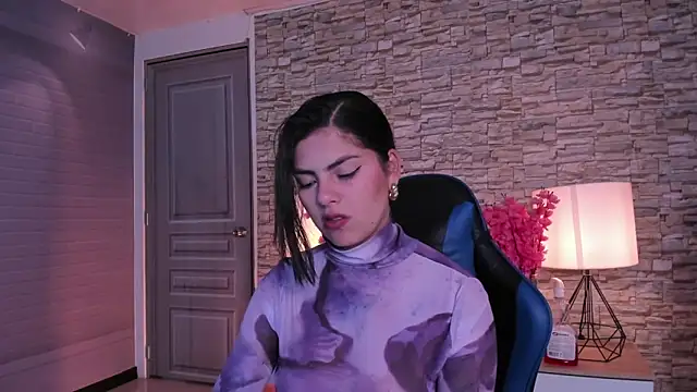 Snapshot of butterflyx39 chatting on May 16, 2026, 12:26 pm butterflyx39 online show from May 16, 2026, 12:26 pm