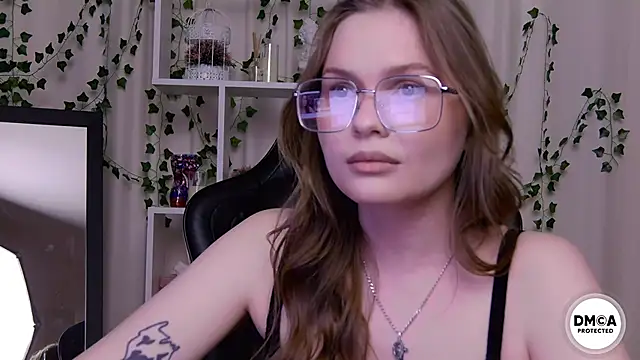 Kate mermaid online show from February 2, 2026, 3:38 am