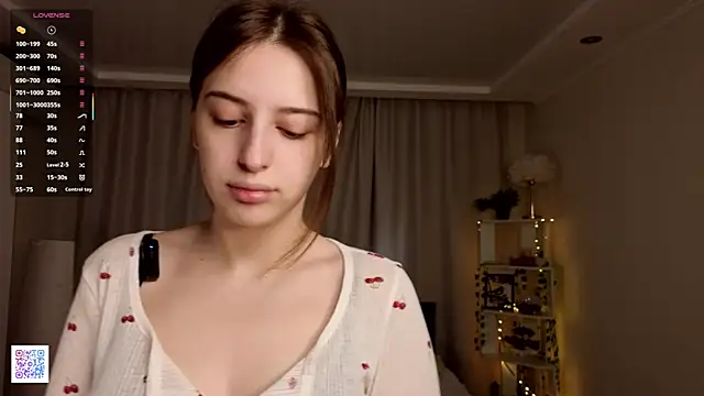 LeanneDinkle online show from April 8, 2026, 4:14 am