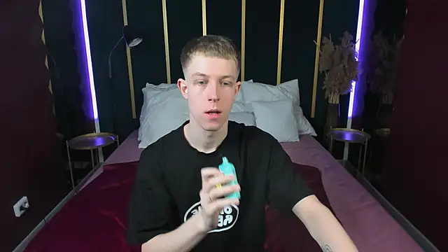 Dylan Norton online show from March 25, 2026, 10:25 am