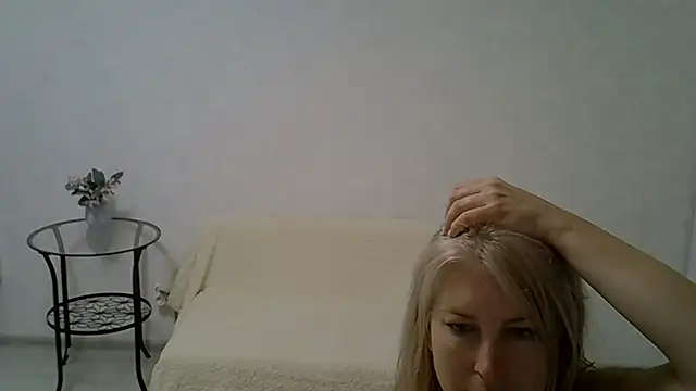 Snapshot of Opaldream chatting on May 24, 2026, 6:52 pm Opaldream online show from May 24, 2026, 6:52 pm