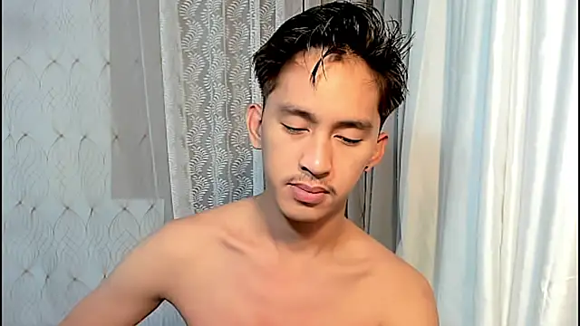  andrie69  online show from April 19, 2026, 10:05 am