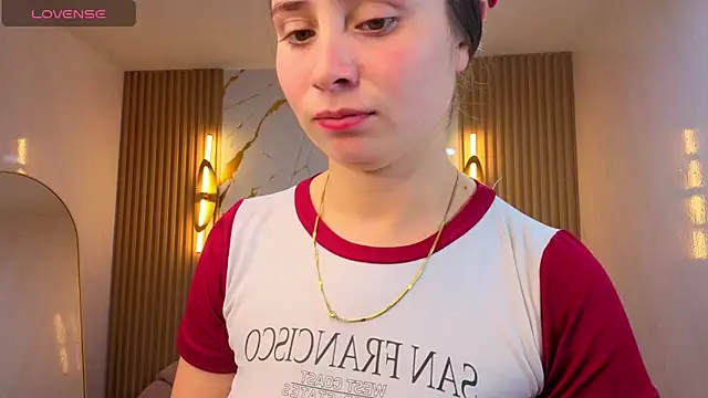 Ariana18 b online show from February 28, 2026, 12:49 pm