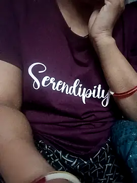 Annuhot143 online show from February 4, 2026, 1:22 am