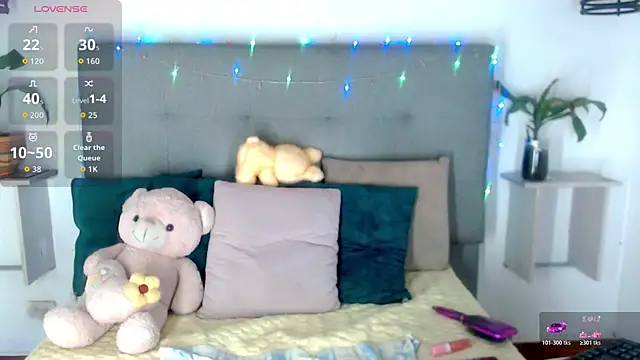 Sophia Valentina online show from April 17, 2026, 4:59 am