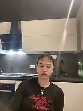 Just-Lilly online show from April 15, 2026, 3:38 pm