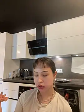 Snapshot of Just-Lilly chatting on June 15, 2026, 4:17 pm Just-Lilly online show from June 15, 2026, 4:17 pm