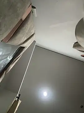 Lucia velez online show from February 17, 2026, 2:09 am