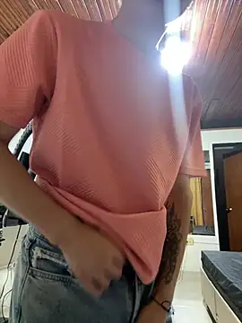 AlexanderCollman2 online show from April 15, 2026, 3:01 am