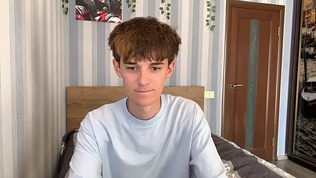 Sweet Dude online show from June 17, 2026, 1:32 pm
