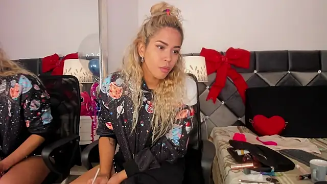 Snapshot of _Giorgiina_ chatting on February 6, 2026, 12:45 pm Giorgiina online show from February 6, 2026, 12:45 pm