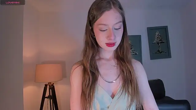 Snapshot of IsabellaMorettiX chatting on May 29, 2026, 3:56 am IsabellaMorettiX online show from May 29, 2026, 3:56 am