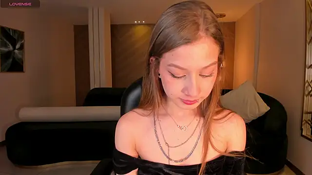 IsabellaMorettiX online show from March 19, 2026, 4:01 am