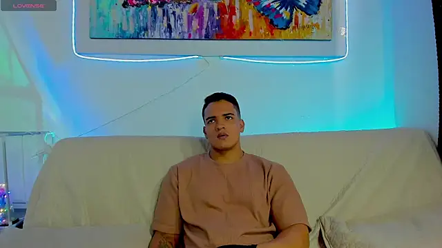 jhon nicolas online show from March 3, 2026, 7:43 pm