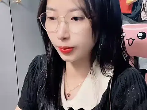 Linne6789 online show from March 4, 2026, 3:14 am