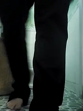 Amayuri online show from April 23, 2026, 9:05 am