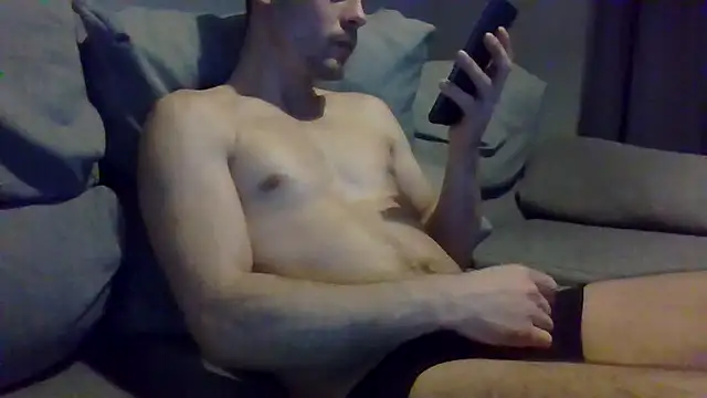 Miquelp123 online show from April 22, 2026, 8:32 am