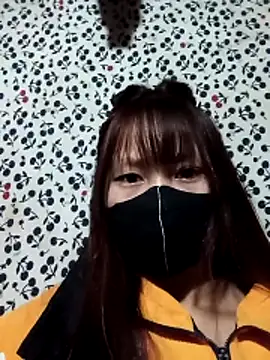 Snapshot of Small_flower1 chatting on February 13, 2026, 2:50 pm Small flower1 online show from February 13, 2026, 2:50 pm