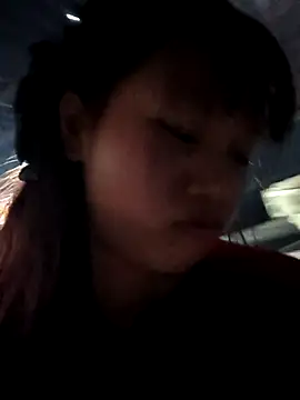 Snapshot of Small_flower1 chatting on February 8, 2026, 7:17 am Small flower1 online show from February 8, 2026, 7:17 am