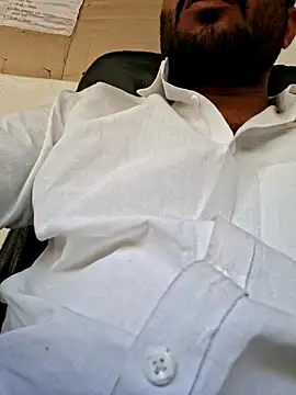 hot---boy1 online show from February 16, 2026, 5:06 am