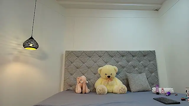 Samanta-Rose online show from February 26, 2026, 3:17 am