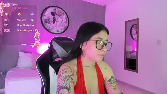 Snapshot of charlottee27_ chatting on June 26, 2026, 1:55 am charlottee27 online show from June 26, 2026, 1:55 am
