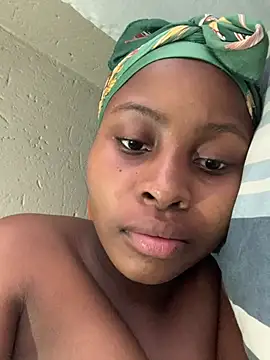 SexyLaylahx online show from April 1, 2026, 2:36 pm