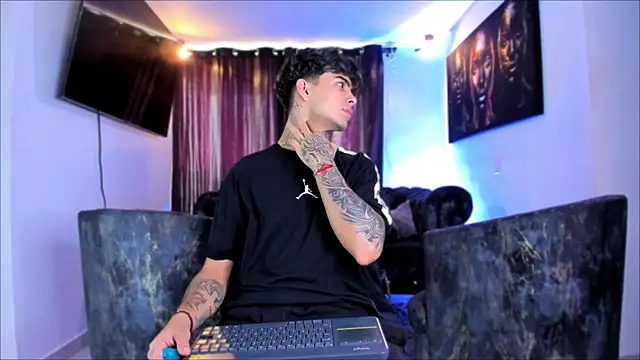 miguel aguirre  online show from February 24, 2026, 1:01 pm