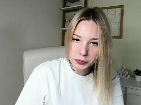 VelvetAngela online show from February 23, 2026, 1:44 pm