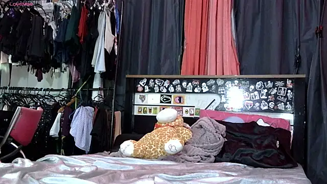 LadySilver online show from February 25, 2026, 10:20 pm