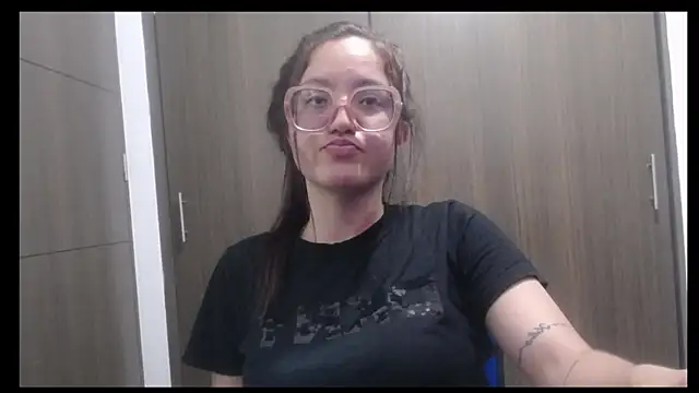 sheryl 25 online show from March 2, 2026, 4:24 am