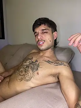 ruffvip online show from February 3, 2026, 11:43 pm