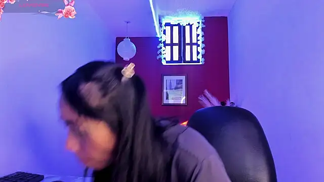 paula lopez   online show from February 11, 2026, 7:36 pm