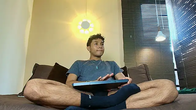 Damon Salvarote S online show from April 18, 2026, 7:58 pm