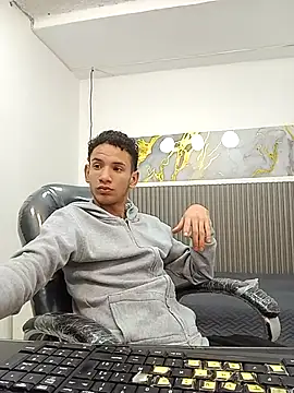 JDWhite18 online show from February 14, 2026, 4:02 am