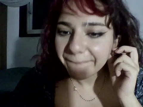 Snapshot of honeymuse chatting on February 3, 2026, 2:53 am honeymuse online show from February 3, 2026, 2:53 am