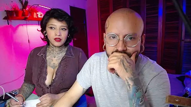 SoftSin1 online show from May 7, 2026, 1:54 am