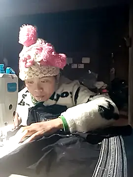 cana4455 online show from February 11, 2026, 1:27 am