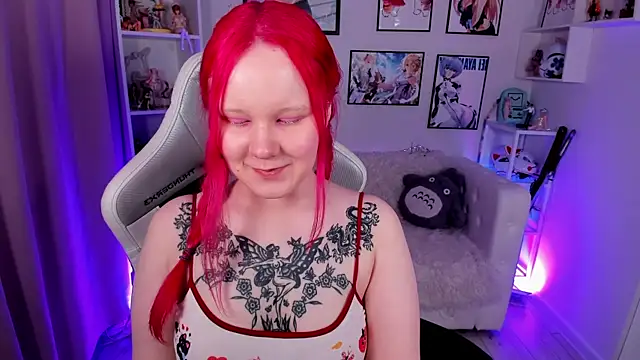 Snapshot of AnnieVibe chatting on May 4, 2026, 5:38 pm AnnieVibe online show from May 4, 2026, 5:38 pm
