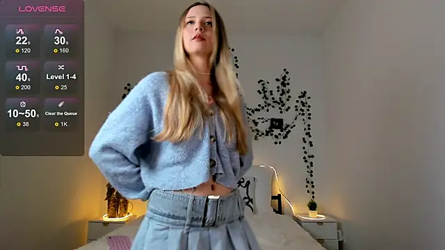 EllyMartinez online show from February 18, 2026, 9:11 pm