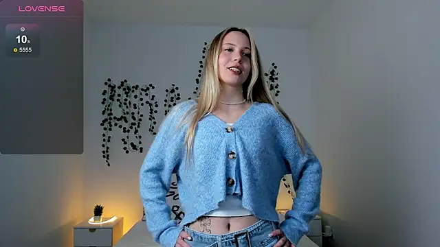 EllyMartinez online show from February 1, 2026, 12:47 pm