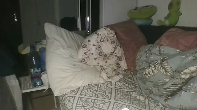 vitalik66679 online show from April 18, 2026, 6:32 pm