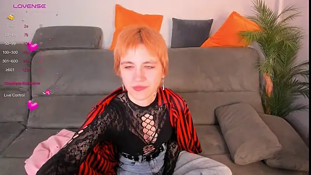 Snapshot of AutumnWhisper chatting on March 2, 2026, 8:38 pm AutumnWhisper online show from March 2, 2026, 8:38 pm