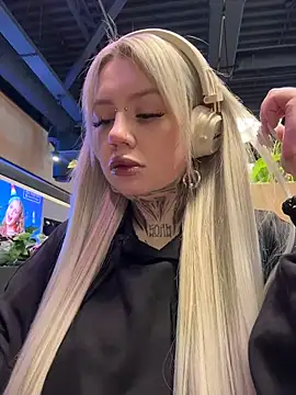 Chiibi online show from February 10, 2026, 9:52 am