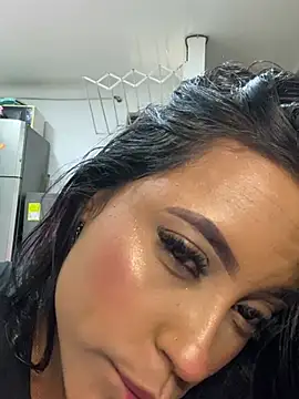 Alahia Betancurr online show from June 11, 2026, 10:07 pm