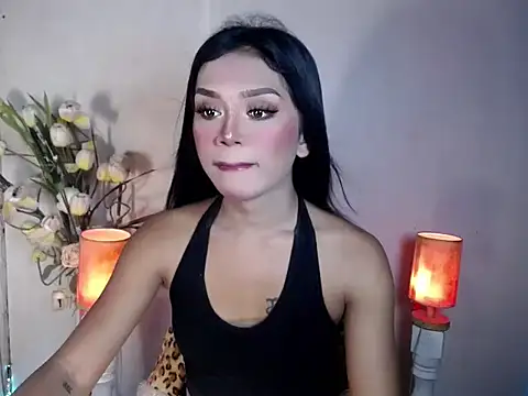Snapshot of Darkness_Angel chatting on June 6, 2026, 1:33 am Darkness Angel online show from June 6, 2026, 1:33 am