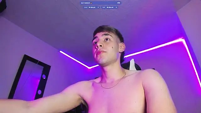 PapiNoha69 online show from March 5, 2026, 2:41 am