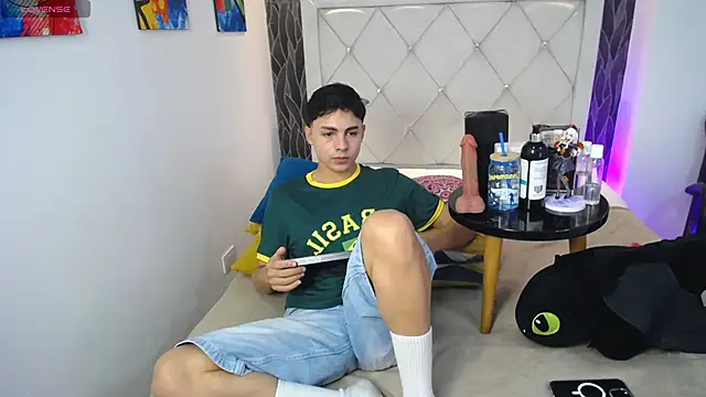 Samu Hott online show from March 24, 2026, 8:20 pm