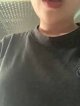 Snapshot of Luna_Babyyy chatting on March 2, 2026, 6:58 am Luna Babyyy online show from March 2, 2026, 6:58 am